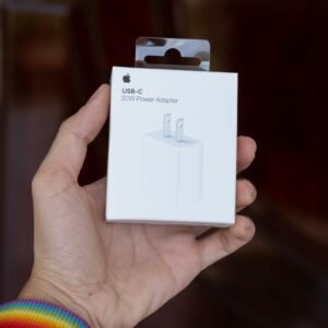 High-Speed USB Charger Portable & Lightweight - Image 1